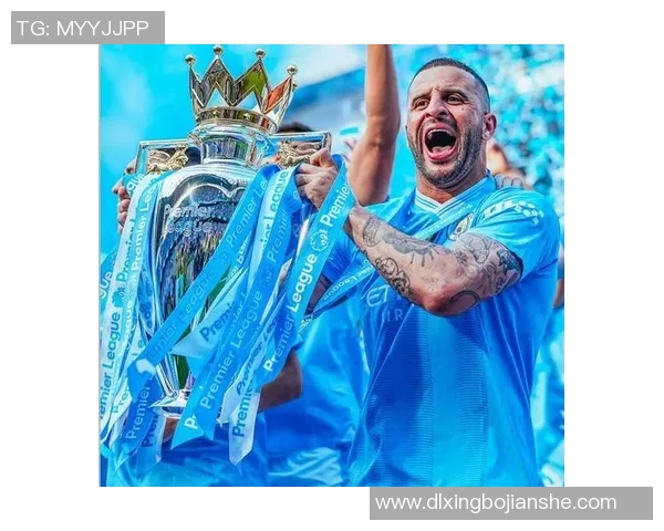 凯尔沃克亲签足球球星卡收藏版限量发售珍稀纪念品